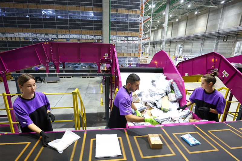 Товары продавцов на маркетплейсах остались без страховки от атак БПЛА. Что надо знать предпринимателям